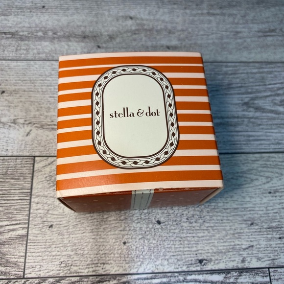 Stella & Dot Stackable Gem Ring Size 8 NIB - Picture 4 of 4